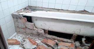 Демонтаж ванны в Балашихе от Мастер24 — быстро, недорого, вывоз старой ванны от 1025 руб.